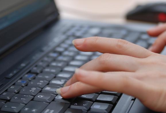 硕士生看准电脑 漏洞 ,专注研发安全系统,创立品牌成功上市